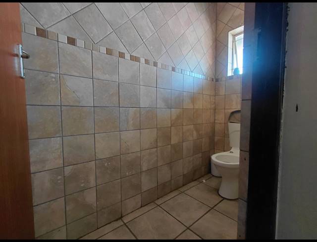 1,427M² MEDICAL SUITE FOR SALE IN POLOKWANE CENTRAL